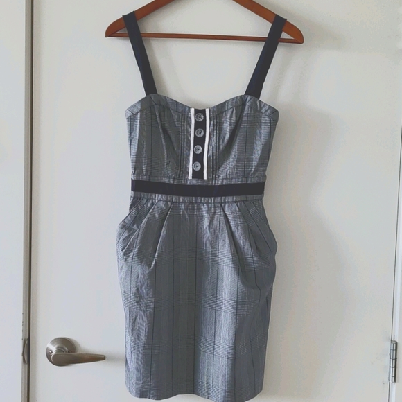 BEBE plaid dress with pockets size XS - Picture 1 of 4